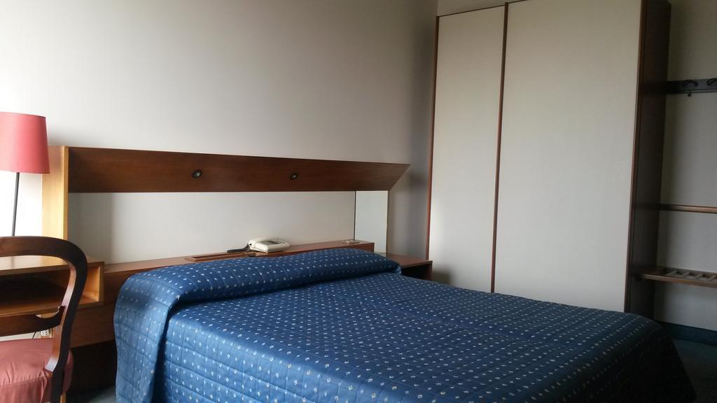 Cravero Rooms Caltignaga Bilik gambar